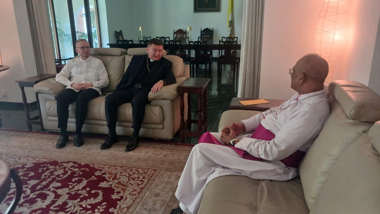Bishop of Badulla meet the new apostolic nuncio to srilanka